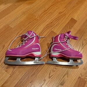Riedell Soar Junior Ice Skates